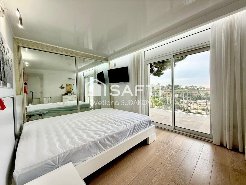 4 Zimmer Villa zu verkaufen in Lloret de Mar - 750.000 € (Ref: 9595799)