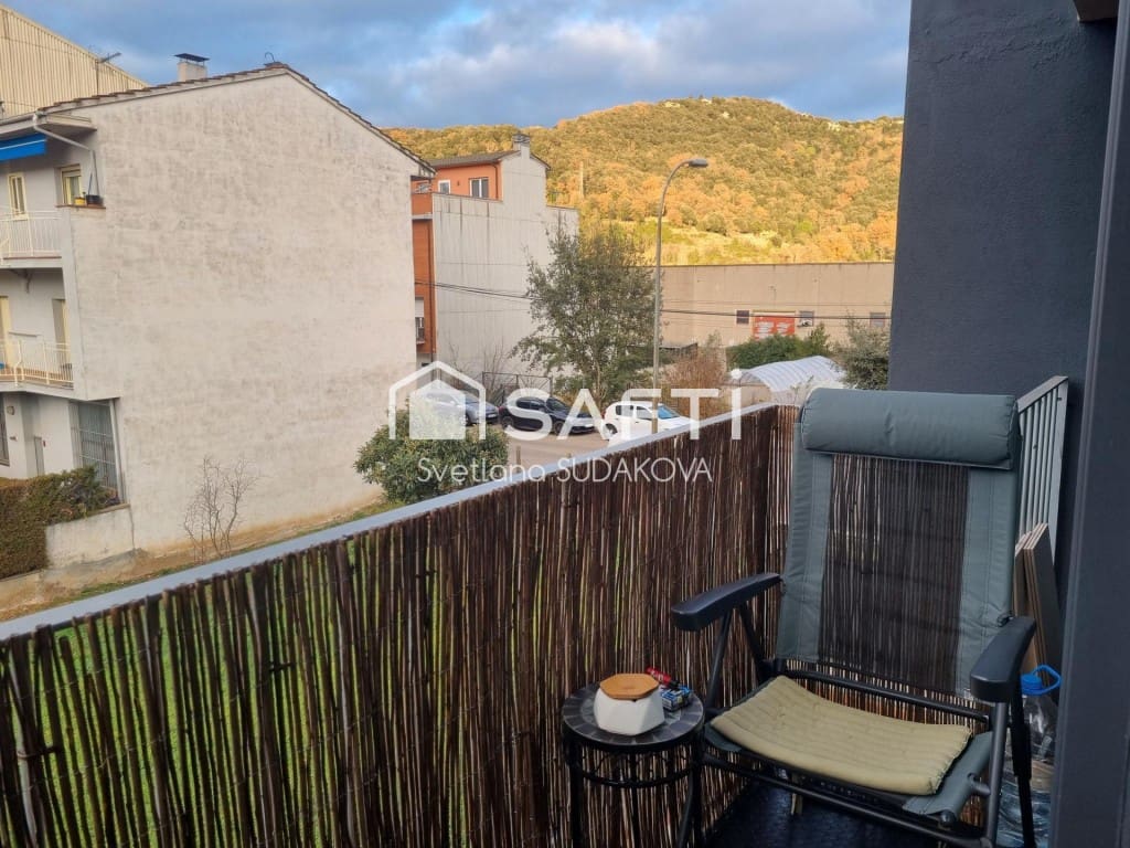 2 bedroom Apartment for sale in Olot - € 190,000 (Ref: 9595801)
