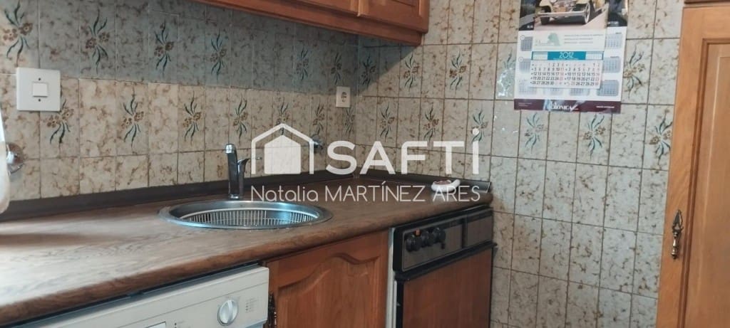 3 bedroom Apartment for sale in Leon city - € 230,000 (Ref: 9595803)