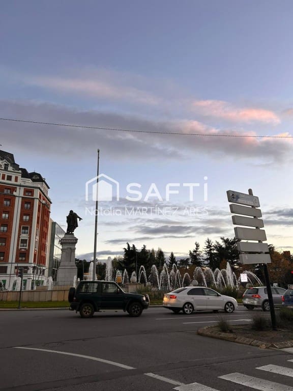 3 bedroom Apartment for sale in Leon city - € 230,000 (Ref: 9595803)