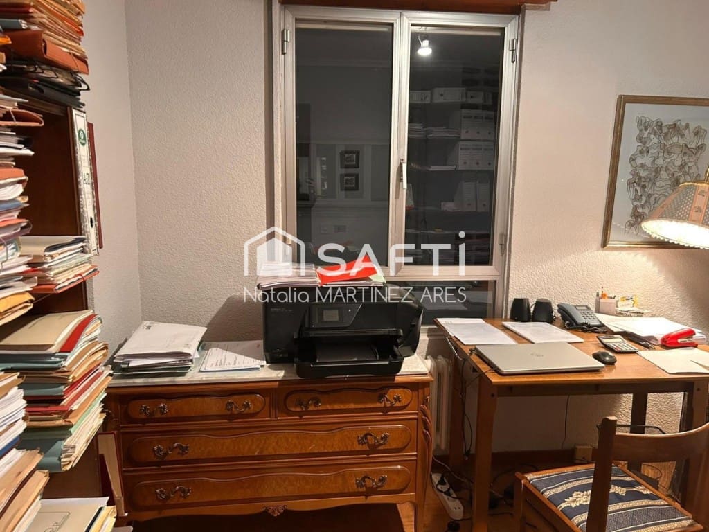 3 bedroom Apartment for sale in Leon city - € 230,000 (Ref: 9595803)