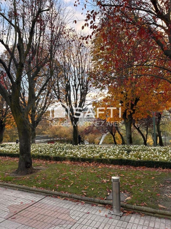 3 bedroom Apartment for sale in Leon city - € 230,000 (Ref: 9595803)