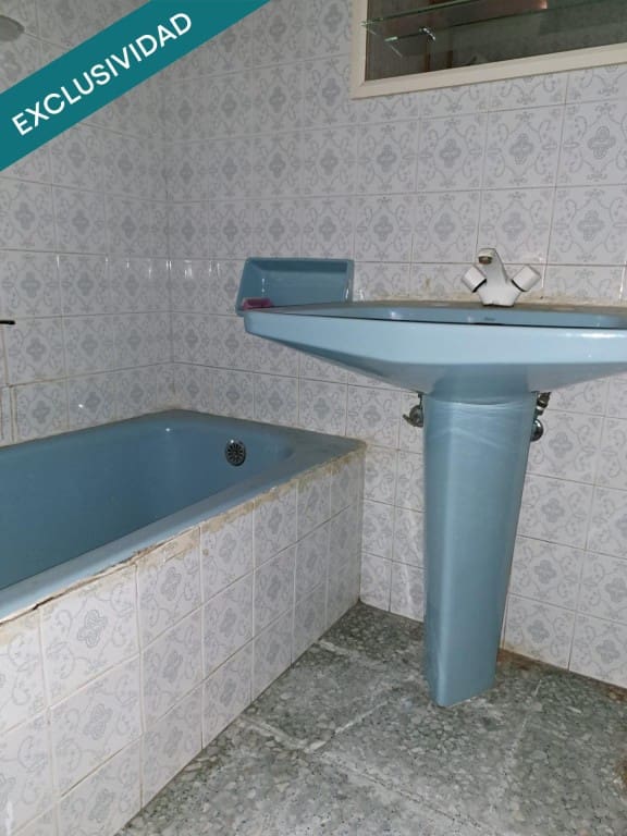 3 sovrum Radhus till salu i Ponferrada - 33 500 € (Ref: 9595805)