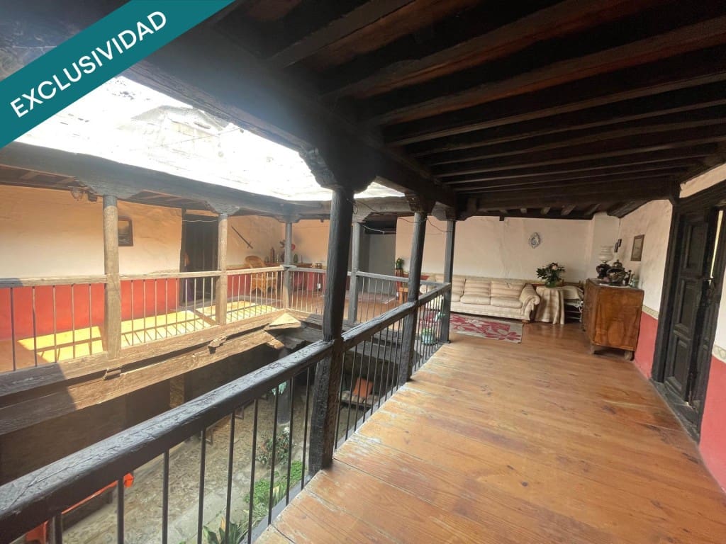 5 bedroom Finca/Country House for sale in San Esteban de Valdueza - € 210,000 (Ref: 9595807)