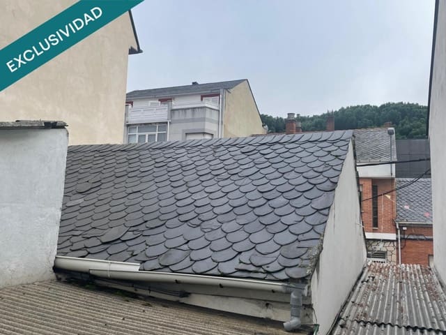 3 slaapkamer Rijtjeshuis te koop in Ponferrada - € 69.000 (Ref: 9595810)