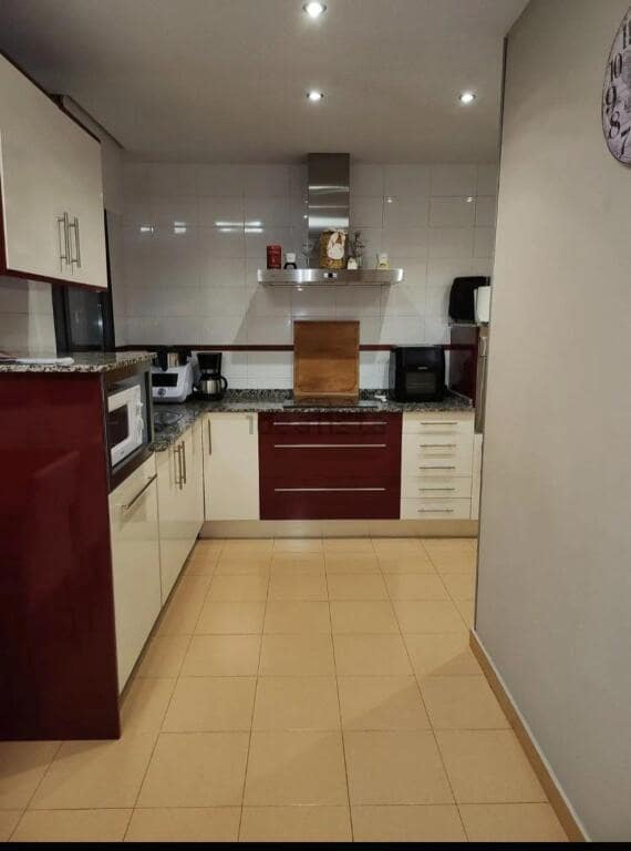 4 makuuhuone Rivitalo myytävänä paikassa Ponferrada mukana uima-altaan 
autotalli - 365 000 € (Ref: 9595811)
