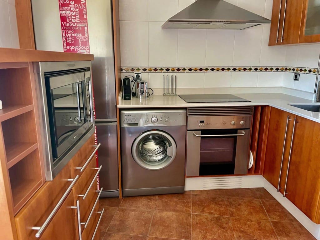 2 bedroom Apartment for sale in Ponferrada - € 220,000 (Ref: 9595812)