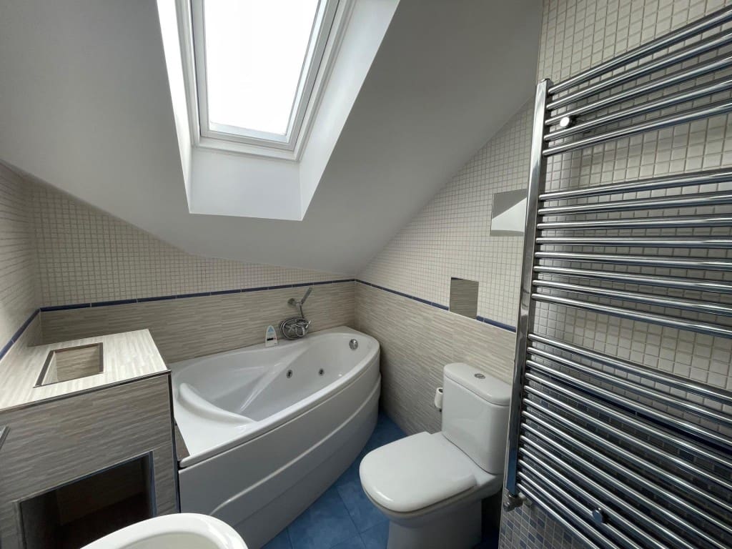 2 bedroom Apartment for sale in Ponferrada - € 220,000 (Ref: 9595812)