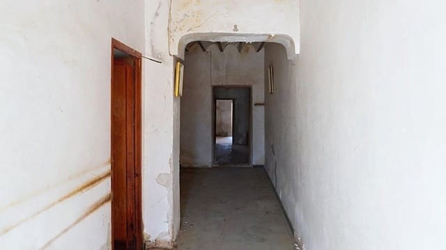 4 quarto Moradia em Banda para venda em Raspay, Yecla - 49 000 € (Ref: 9595816)