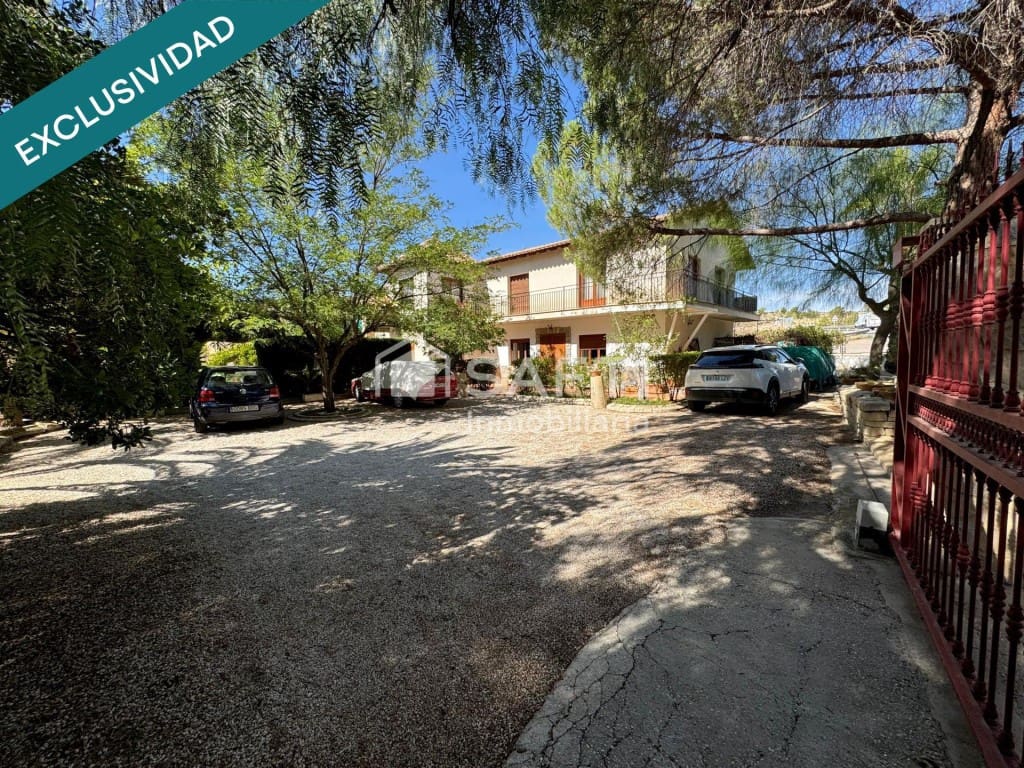 8 sypialnia Willa na sprzedaż w Monovar / Monover z basenem garażem - 328 000 € (Ref: 9595818)