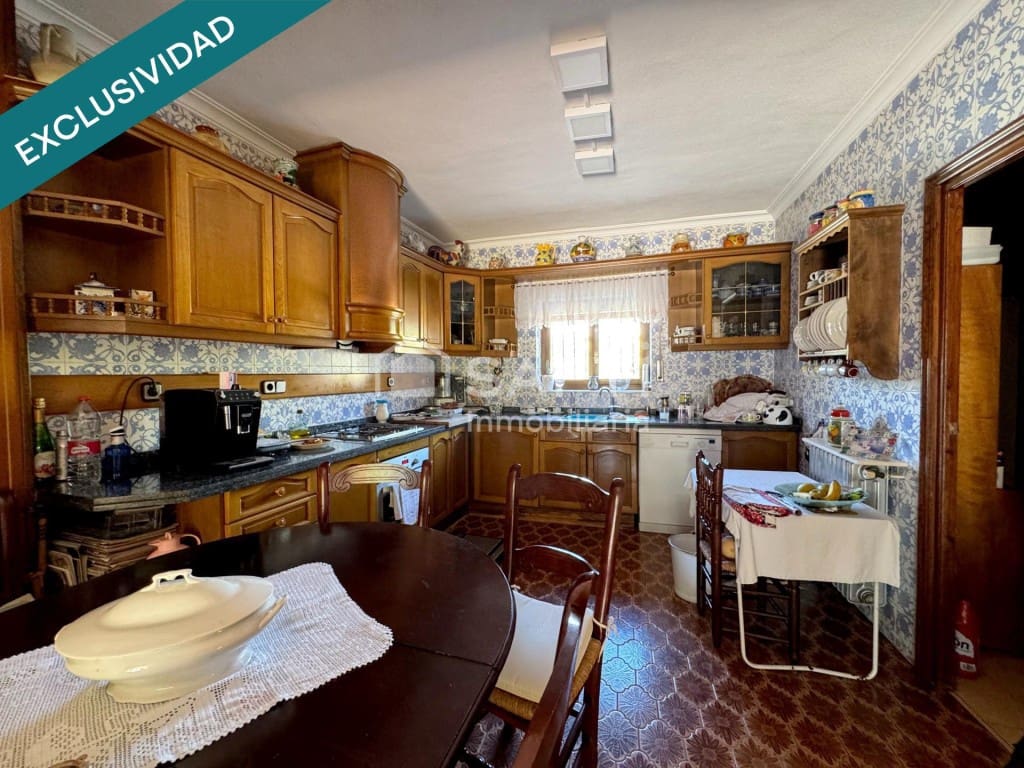 8 sypialnia Willa na sprzedaż w Monovar / Monover z basenem garażem - 328 000 € (Ref: 9595818)