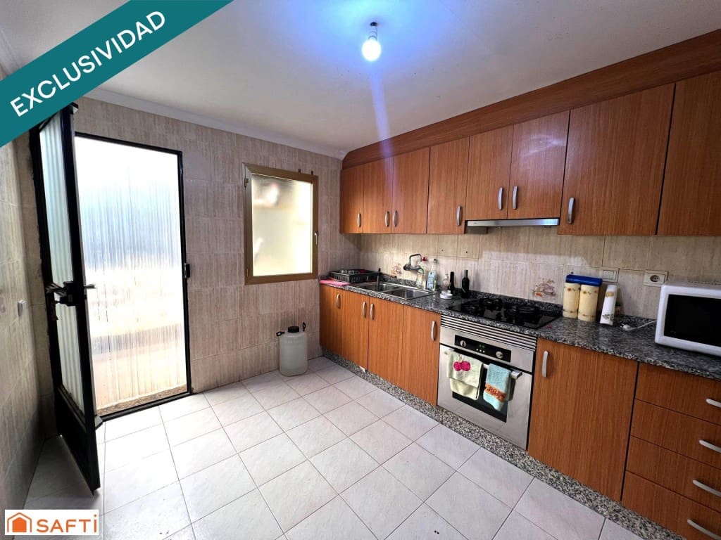 4 camera da letto Villetta a Schiera in vendita in Pinoso con garage - 79.999 € (Rif: 9595834)