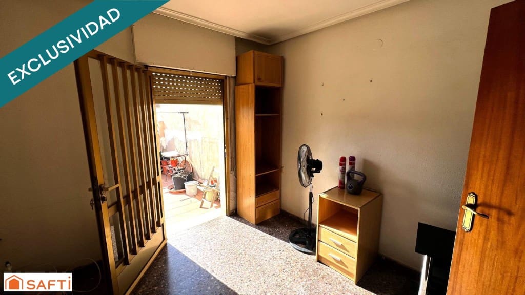 4 camera da letto Villetta a Schiera in vendita in Pinoso con garage - 79.999 € (Rif: 9595834)