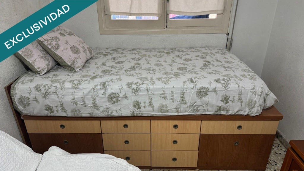 3 makuuhuone Huoneisto myytävänä paikassa Alicante kaupunki - 149 000 € (Ref: 9595836)