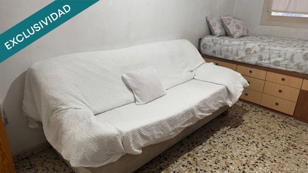 3 makuuhuone Huoneisto myytävänä paikassa Alicante kaupunki - 149 000 € (Ref: 9595836)