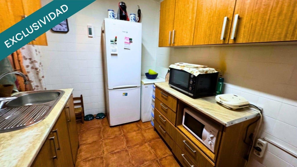 3 makuuhuone Huoneisto myytävänä paikassa Alicante kaupunki - 149 000 € (Ref: 9595836)