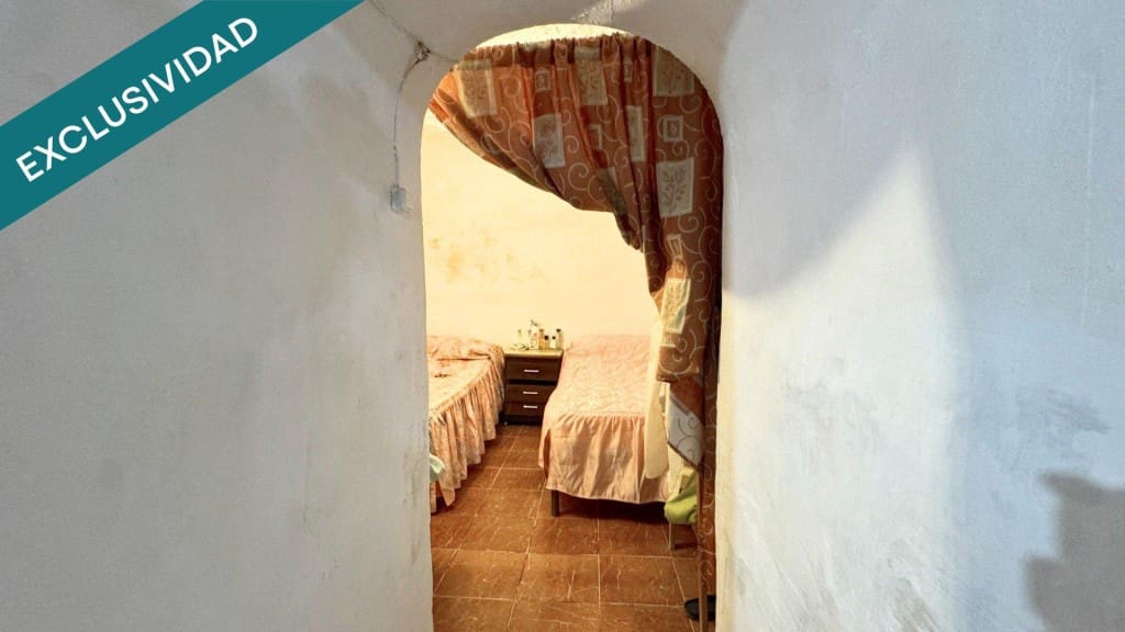 3 Zimmer Villa zu verkaufen in Pinoso mit Garage - 59.900 € (Ref: 9595837)