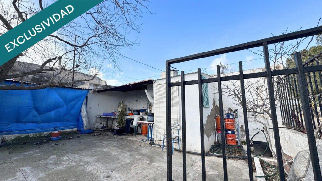 3 Zimmer Villa zu verkaufen in Pinoso mit Garage - 59.900 € (Ref: 9595837)