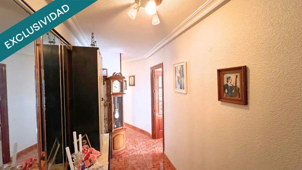 4 slaapkamer Appartement te koop in Elda - € 85.000 (Ref: 9595838)