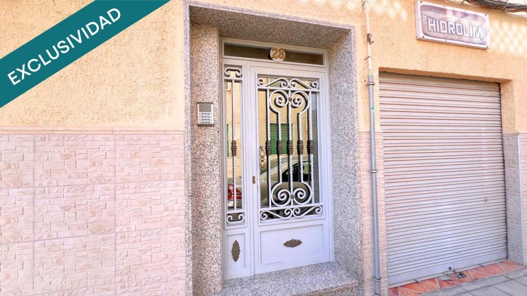 4 slaapkamer Appartement te koop in Elda - € 85.000 (Ref: 9595838)