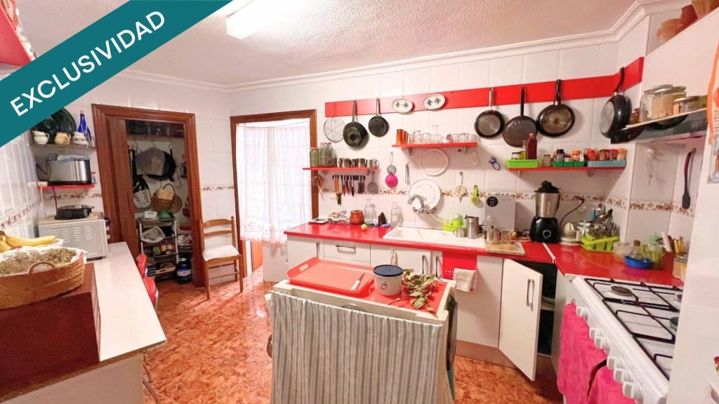 4 slaapkamer Appartement te koop in Elda - € 85.000 (Ref: 9595838)