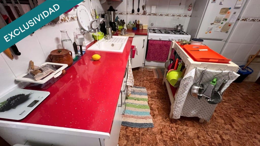 4 slaapkamer Appartement te koop in Elda - € 85.000 (Ref: 9595838)