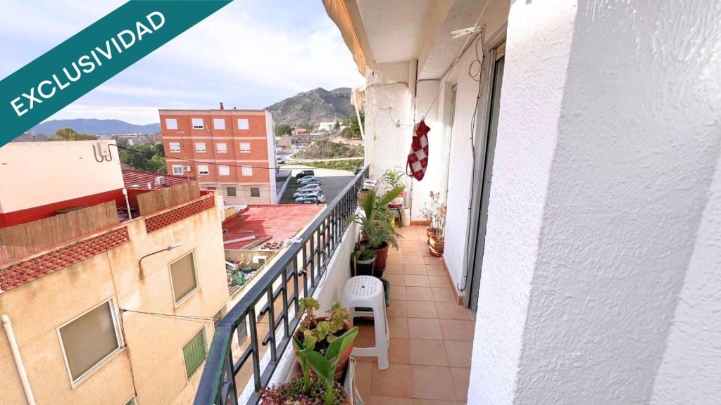 4 slaapkamer Appartement te koop in Elda - € 85.000 (Ref: 9595838)