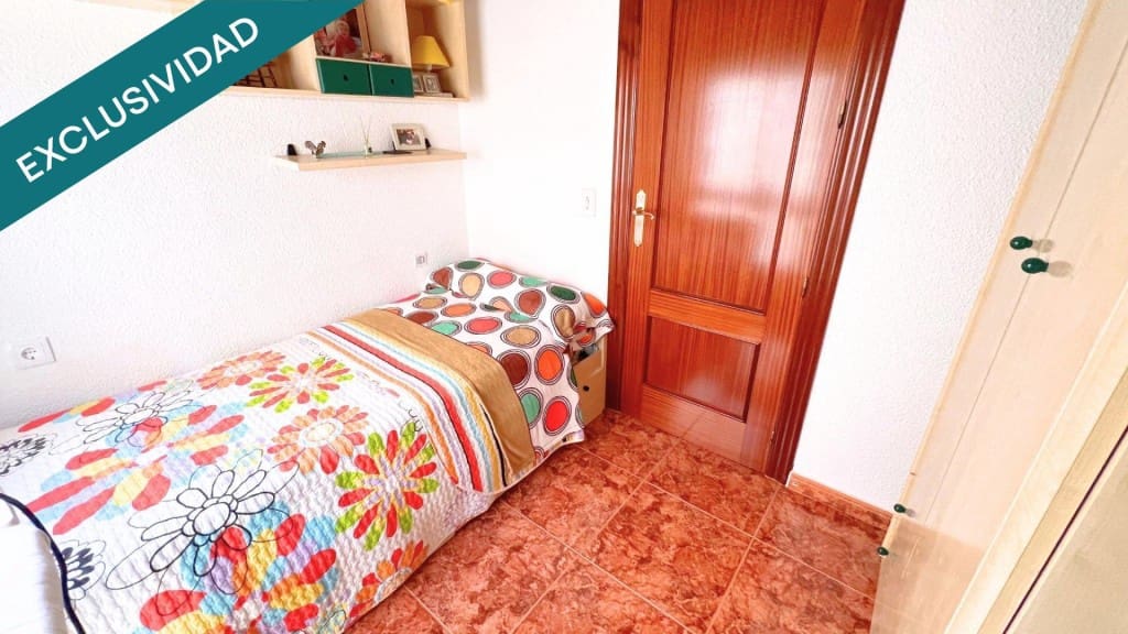 4 slaapkamer Appartement te koop in Elda - € 85.000 (Ref: 9595838)