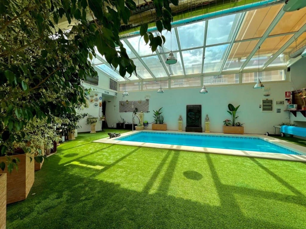 4 bedroom Villa for sale in Sax with pool garage - € 380,000 (Ref: 9595839)