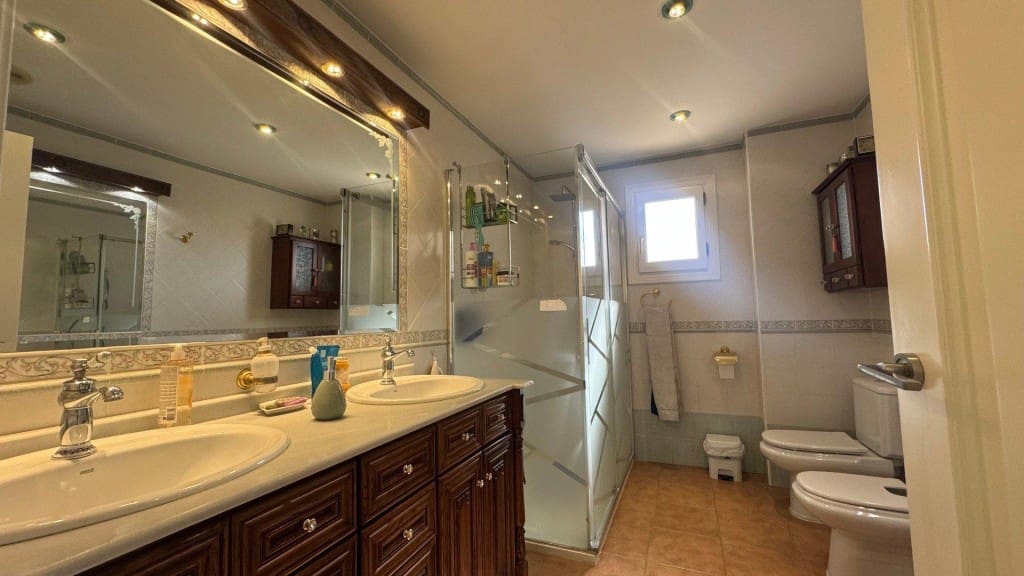 4 bedroom Villa for sale in Sax with pool garage - € 380,000 (Ref: 9595839)