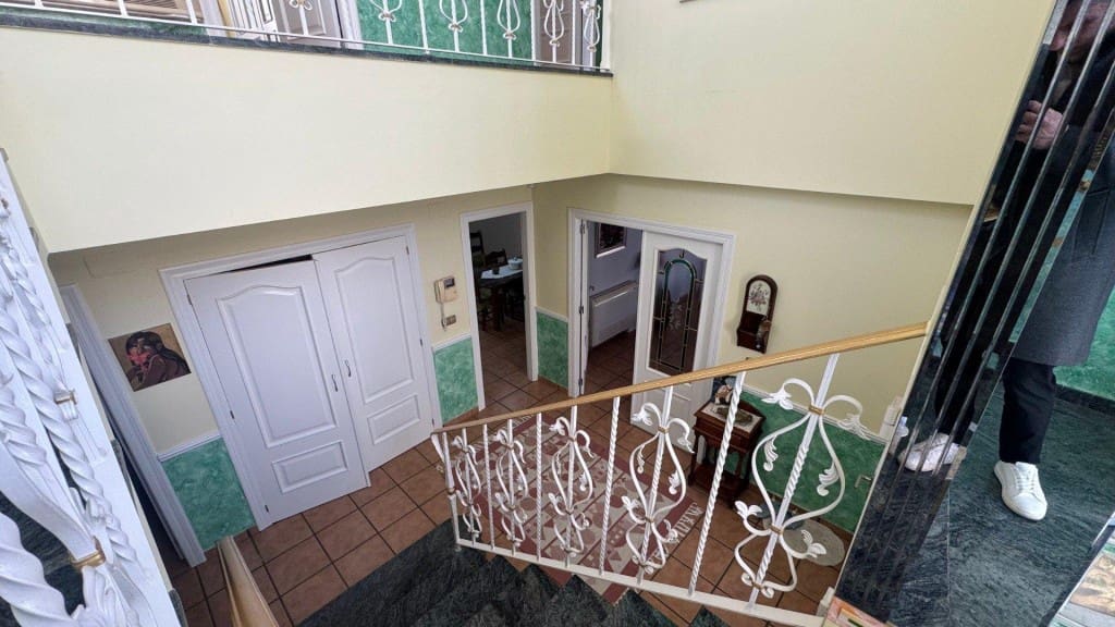 4 bedroom Villa for sale in Sax with pool garage - € 380,000 (Ref: 9595839)