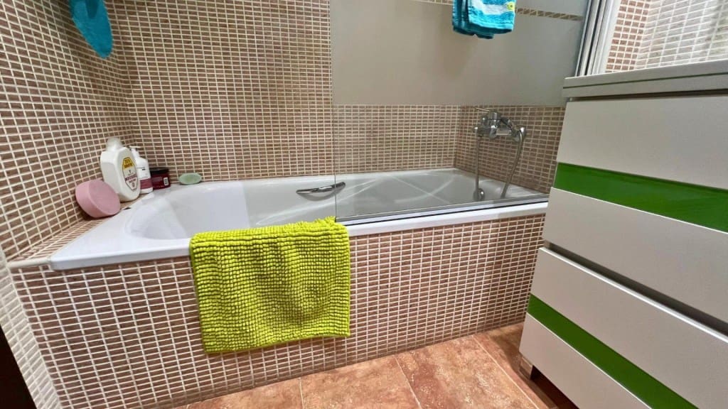 3 slaapkamer Appartement te koop in Elda met garage - € 253.000 (Ref: 9595840)