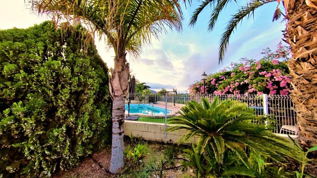 4 Zimmer Finca/Landgut zu verkaufen in Novelda mit Pool - 420.000 € (Ref: 9595842)