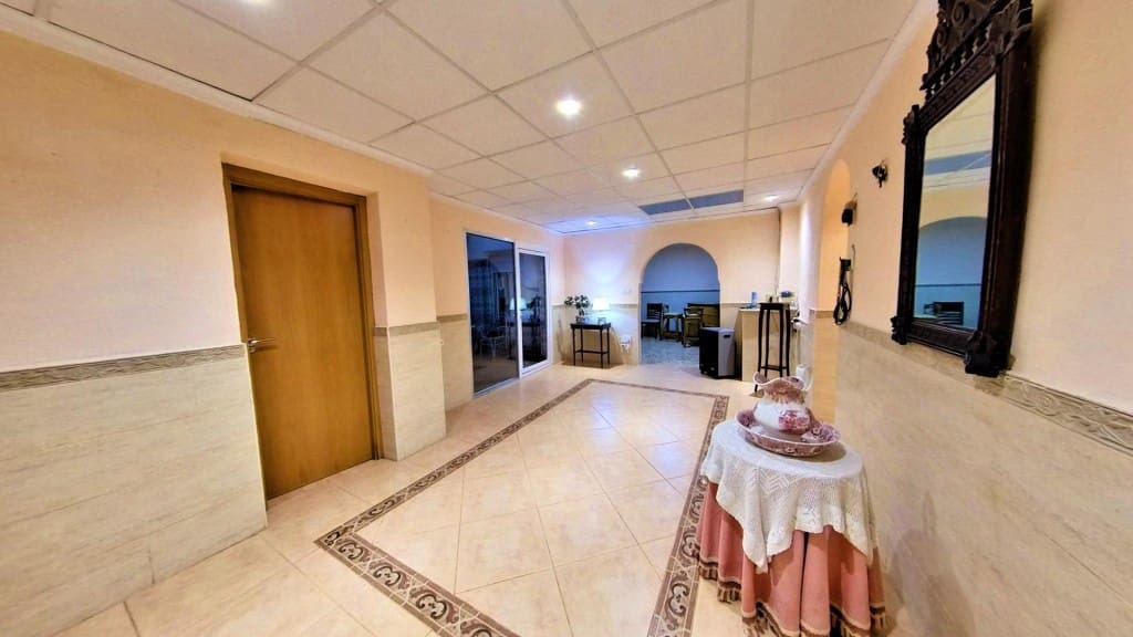 4 Zimmer Finca/Landgut zu verkaufen in Novelda mit Pool - 420.000 € (Ref: 9595842)