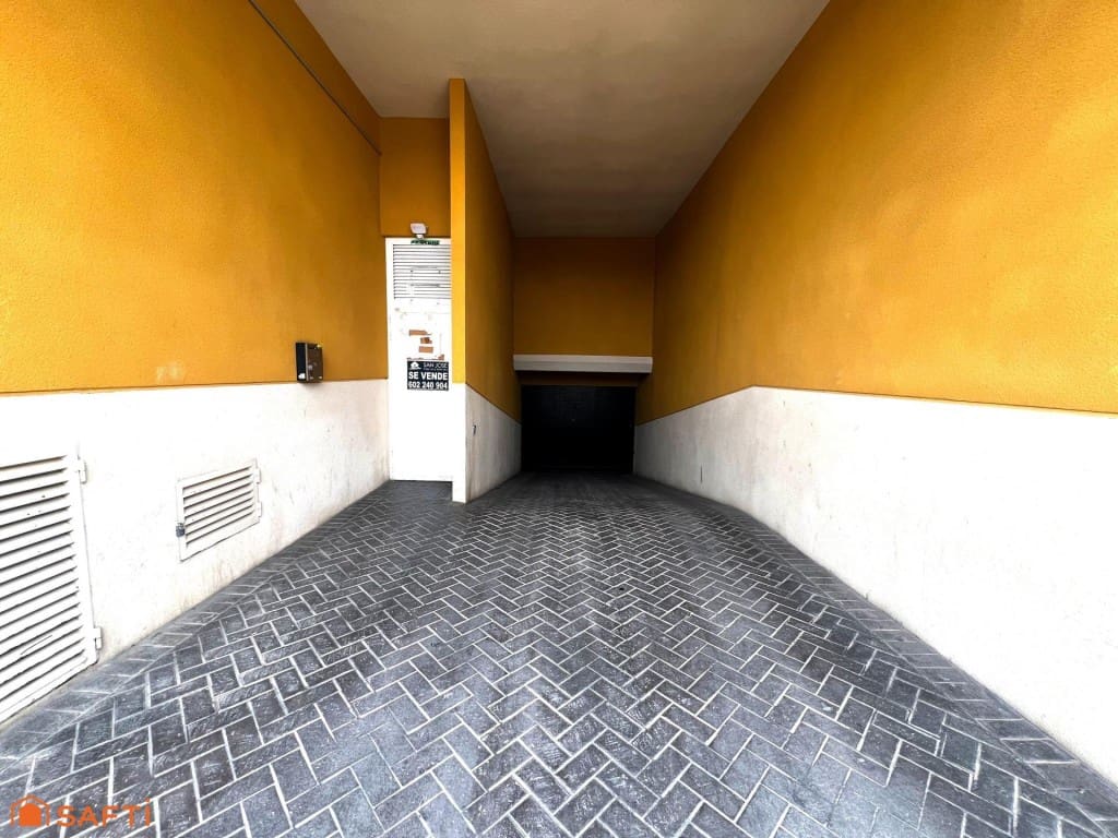 7 bedroom Terraced Villa for sale in Aspe with garage - € 261,000 (Ref: 9595843)