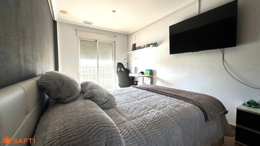 7 bedroom Terraced Villa for sale in Aspe with garage - € 261,000 (Ref: 9595843)