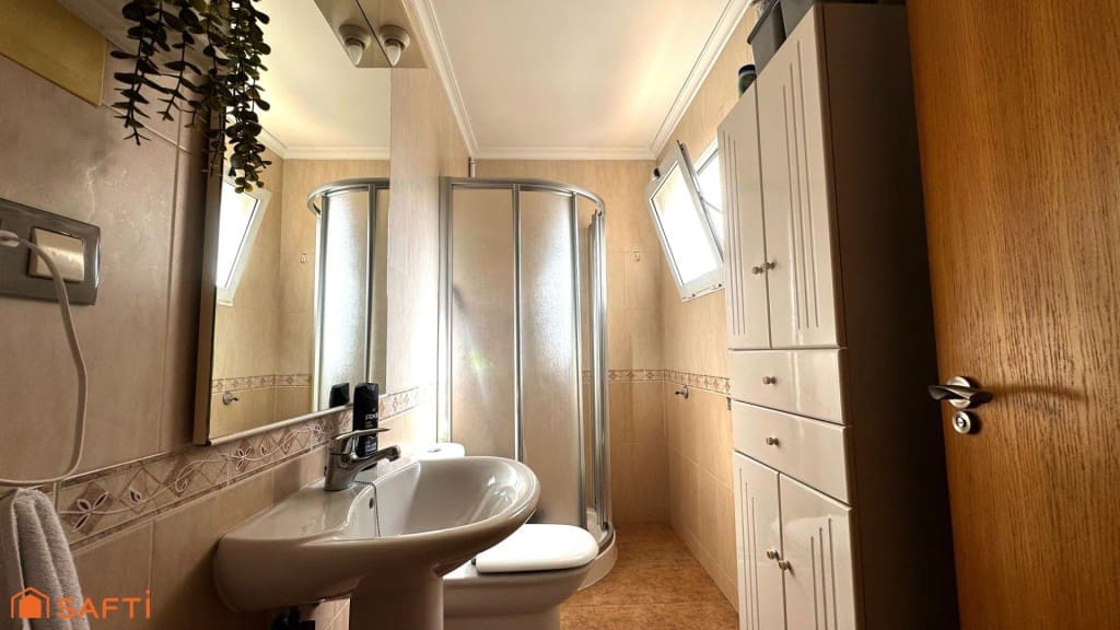 7 bedroom Terraced Villa for sale in Aspe with garage - € 261,000 (Ref: 9595843)