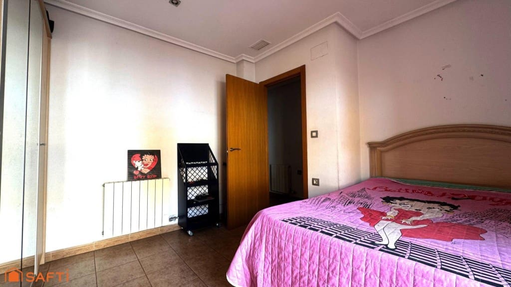 7 bedroom Terraced Villa for sale in Aspe with garage - € 261,000 (Ref: 9595843)