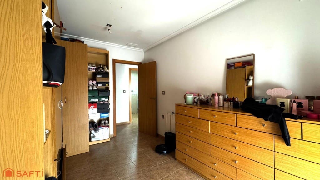 7 bedroom Terraced Villa for sale in Aspe with garage - € 261,000 (Ref: 9595843)