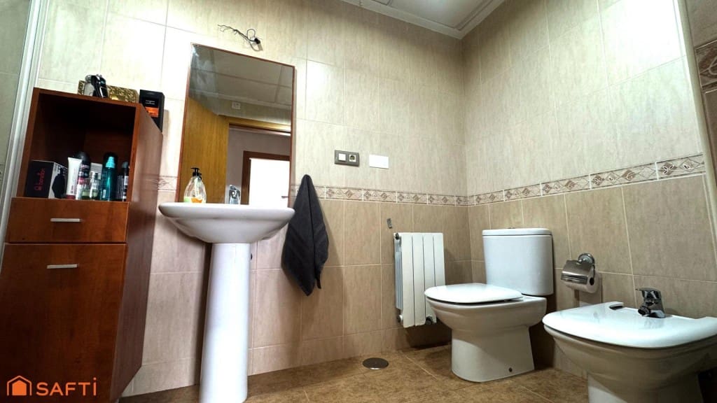 7 bedroom Terraced Villa for sale in Aspe with garage - € 261,000 (Ref: 9595843)