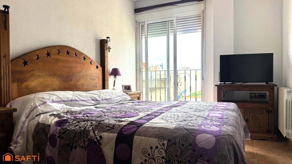 7 bedroom Terraced Villa for sale in Aspe with garage - € 261,000 (Ref: 9595843)