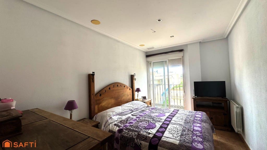 7 bedroom Terraced Villa for sale in Aspe with garage - € 261,000 (Ref: 9595843)