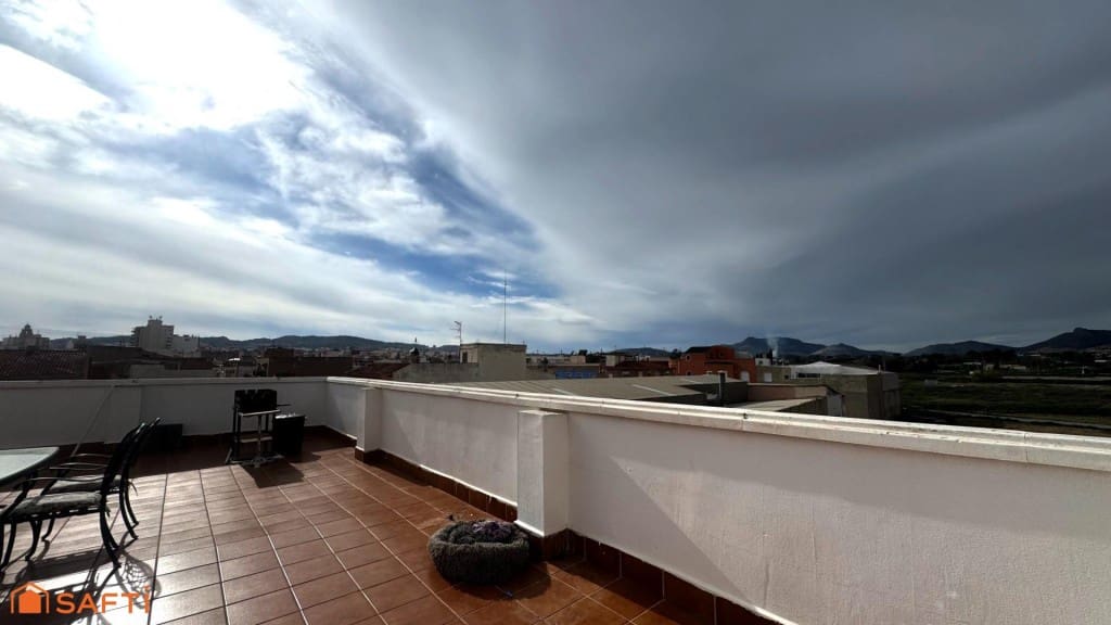7 bedroom Terraced Villa for sale in Aspe with garage - € 261,000 (Ref: 9595843)