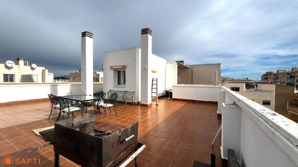 7 bedroom Terraced Villa for sale in Aspe with garage - € 261,000 (Ref: 9595843)