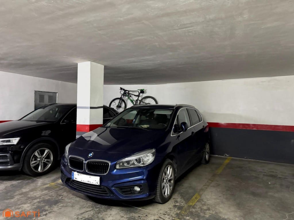 4 slaapkamer Flat te koop in Elda met garage - € 224.990 (Ref: 9595844)