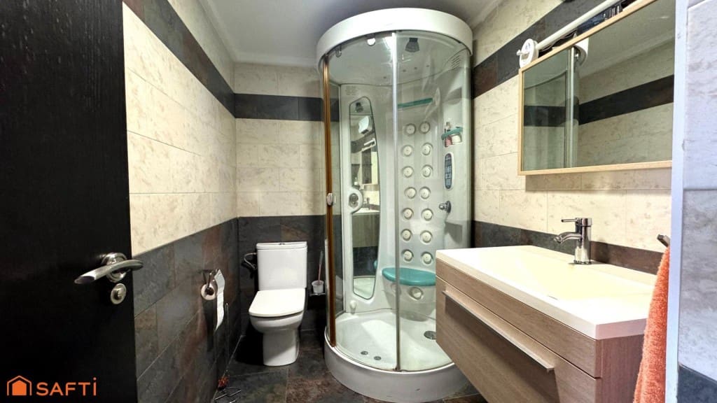 4 slaapkamer Flat te koop in Elda met garage - € 224.990 (Ref: 9595844)