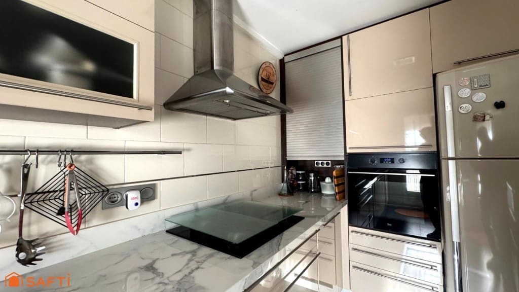 4 slaapkamer Flat te koop in Elda met garage - € 224.990 (Ref: 9595844)