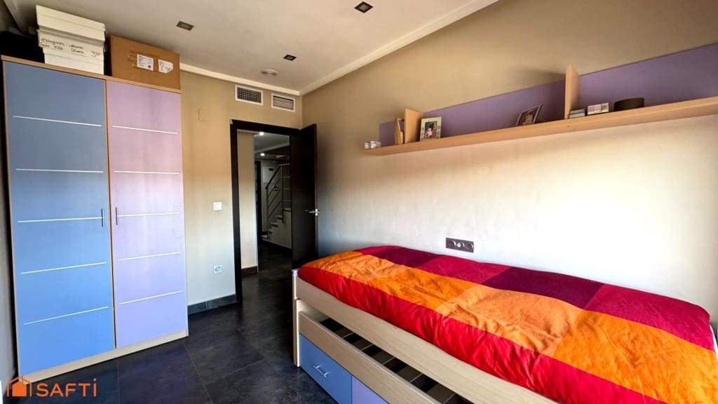 4 slaapkamer Flat te koop in Elda met garage - € 224.990 (Ref: 9595844)