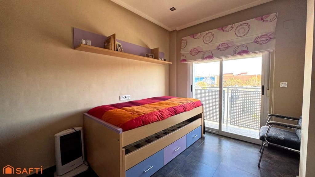 4 slaapkamer Flat te koop in Elda met garage - € 224.990 (Ref: 9595844)