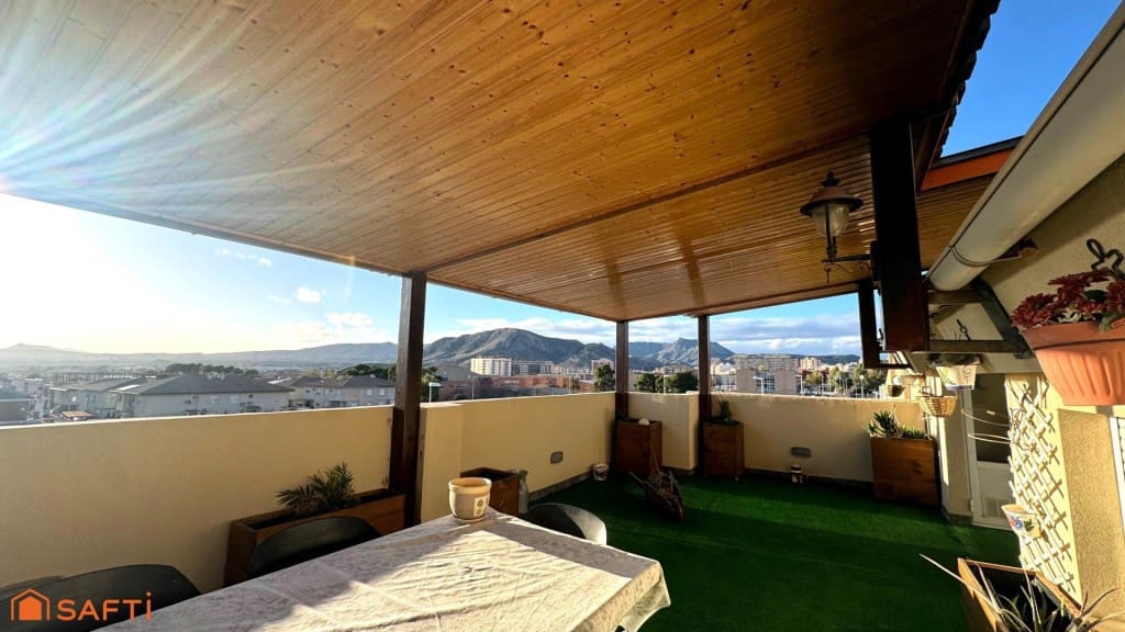 4 slaapkamer Flat te koop in Elda met garage - € 224.990 (Ref: 9595844)